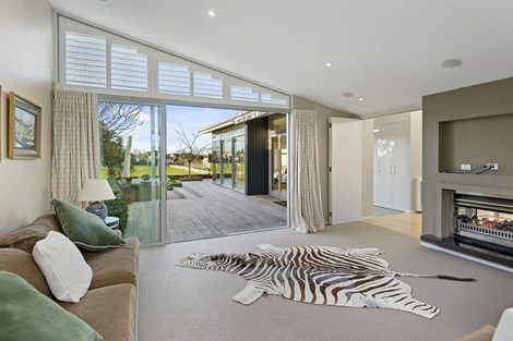 Photo of property in 27 Main Road, Redcliffs, Christchurch, 8081