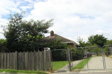 Photo of property in 16 Hollyford Avenue, Bryndwr, Christchurch, 8053