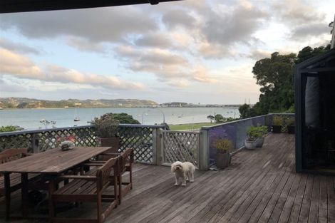 Photo of property in 1/382 Evans Bay Parade, Hataitai, Wellington, 6021