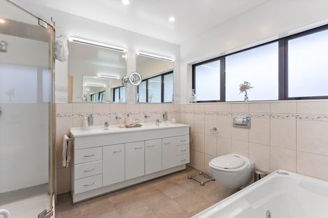 Photo of property in 32 Amante Crescent, Mairangi Bay, Auckland, 0630