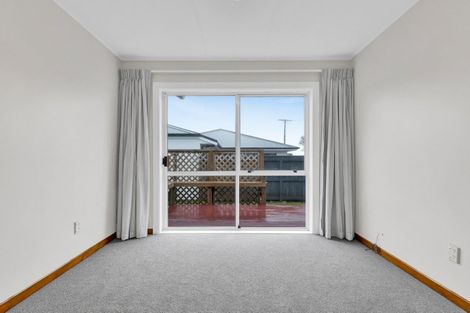 Photo of property in 5 Truby King Street, Merrilands, New Plymouth, 4312