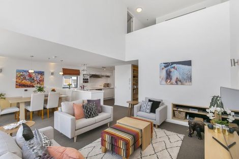 Photo of property in Montreaux Apartments, 10i/164 The Terrace, Wellington Central, Wellington, 6011