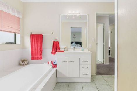 Photo of property in 19 Lochinver Drive, Nawton, Hamilton, 3200