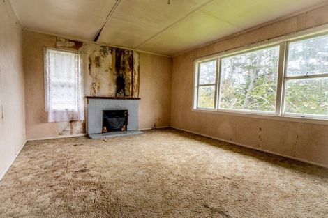 Photo of property in 32 Charles Street, Te Kamo, Whangarei, 0112