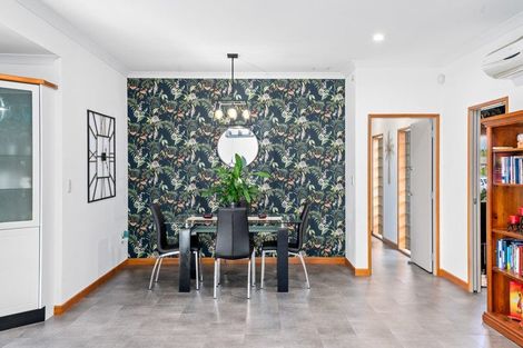 Photo of property in 14 Jaemont Court, Huntington, Hamilton, 3210