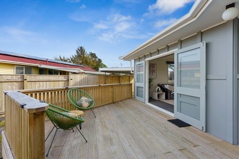 Photo of property in 47 Arawhata Road, Paraparaumu, 5032