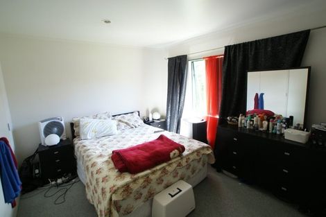 Photo of property in 66b Dundale Avenue, Blockhouse Bay, Auckland, 0600