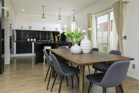 Photo of property in 45 Bordeaux Parade, Te Atatu South, Auckland, 0610