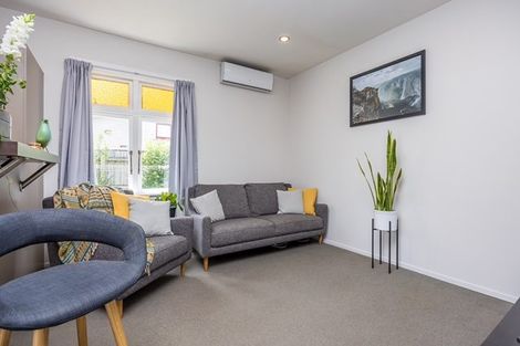 Photo of property in 22 Te Atatu Road, Te Atatu South, Auckland, 0610