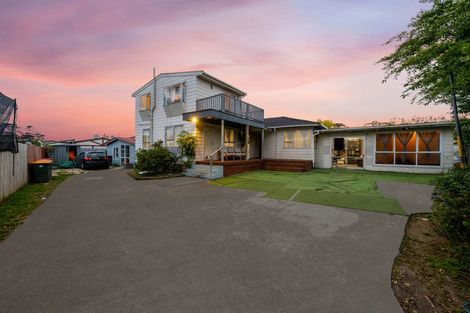 Photo of property in 23 Neems Place, Manurewa, Auckland, 2102