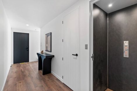 Photo of property in 3 Matipo Road, Mairangi Bay, Auckland, 0630
