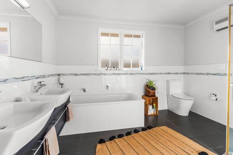 Photo of property in 12 Alva Street, Dunedin Central, Dunedin, 9016