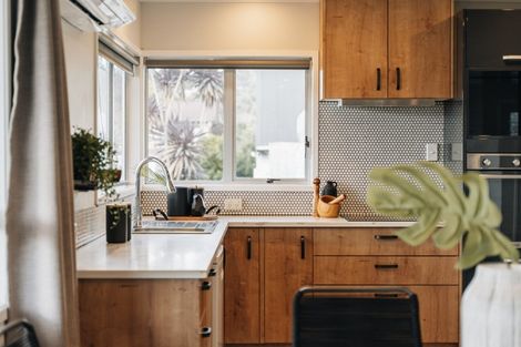 Photo of property in 5 Otaika Road, Woodhill, Whangarei, 0110