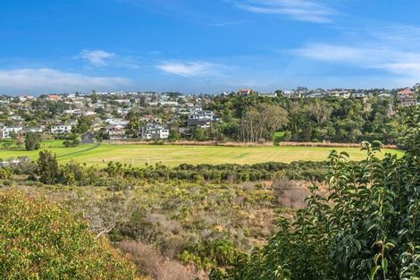 Photo of property in 1/86 Sylvan Avenue, Northcote, Auckland, 0627