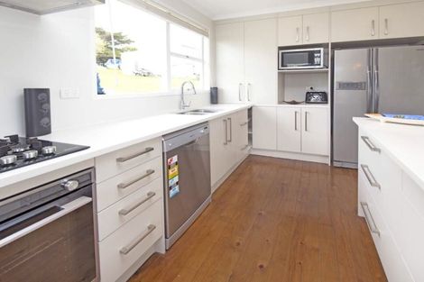 Photo of property in 11 Blanc Road, Silverdale, 0932