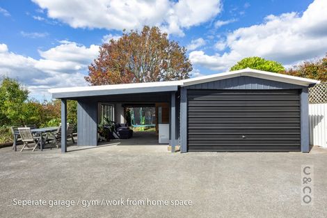 Photo of property in 17 Tapu Road, Huapai, Kumeu, 0810