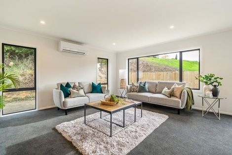 Photo of property in 15 Te Awa Rere Grove, Stokes Valley, Lower Hutt, 5019