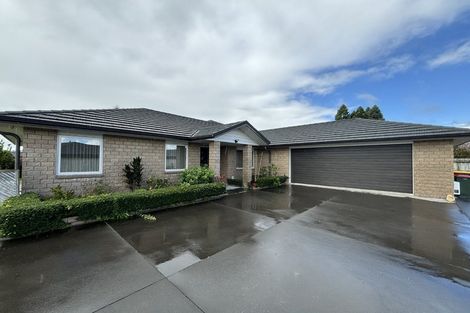 Photo of property in 74 Fernbrook Drive, Hurworth, New Plymouth, 4310