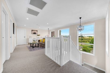 Photo of property in 52 Emerald Avenue, Rosehill, Papakura, 2113