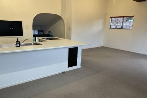 Photo of property in 35 Chorley Grove, Churton Park, Wellington, 6037