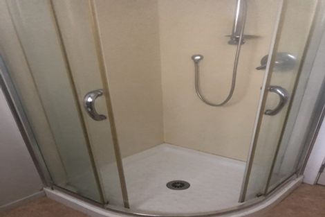 Photo of property in 3/34b Harley Close, Hauraki, Auckland, 0622