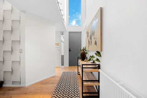 Photo of property in 12 Sasaram Lane, Cashmere, Christchurch, 8022