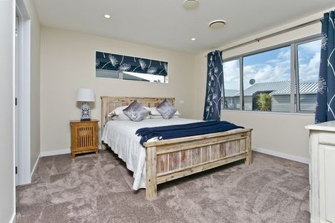 Photo of property in 81a Deep Creek Road, Waiake, Auckland, 0630