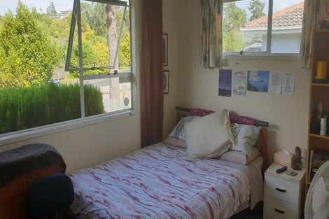 Photo of property in 24 Serwayne Place, Sunnyvale, Auckland, 0612