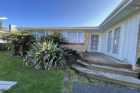 Photo of property in 42 Coleridge Drive, Enderley, Hamilton, 3214