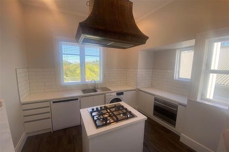 Photo of property in 9 Plunket Street, Kelburn, Wellington, 6012