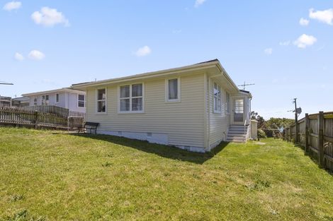 Photo of property in 32 Matatiro Street, Titahi Bay, Porirua, 5022
