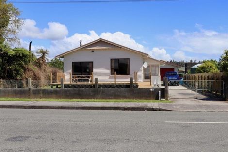 Photo of property in 126 Waverley Street, Karamea, 7893