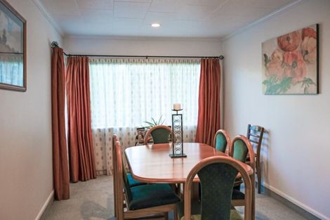 Photo of property in 60 Lucknow Road, Havelock North, 4130