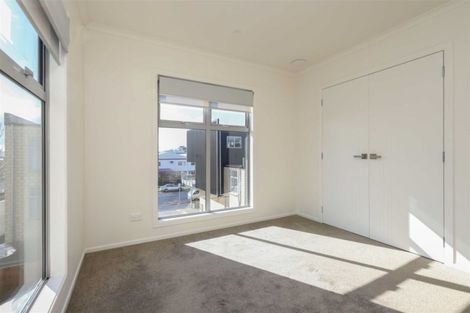 Photo of property in 2/9 Vialou Street, Hamilton Central, Hamilton, 3204