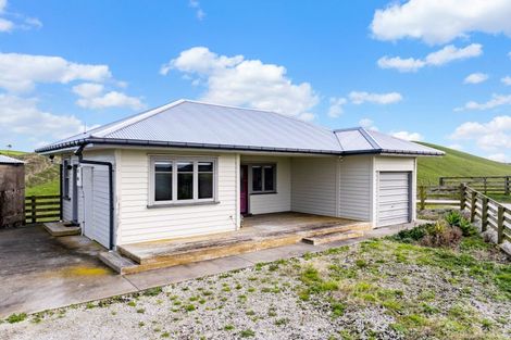 Photo of property in 100 Marohemo Road, Maungaturoto, 0583