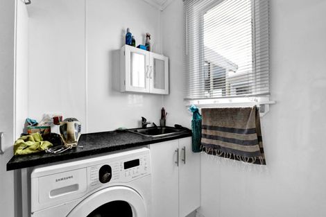 Photo of property in 32 Conway Road, Eltham, 4322