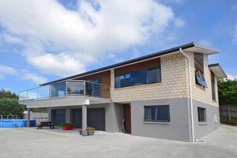 Photo of property in 8 Mcainch Place, Te Kamo, Whangarei, 0112