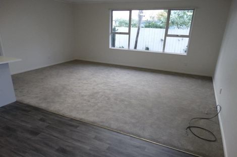 Photo of property in 31 Universal Drive, Henderson, Auckland, 0610