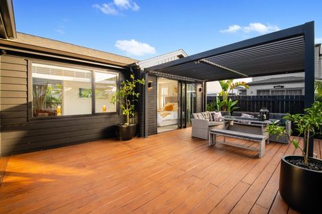 Photo of property in 5 Waipana Street, Hobsonville, Auckland, 0618