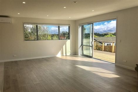 Photo of property in 50a Lewisham Street, Highland Park, Auckland, 2010