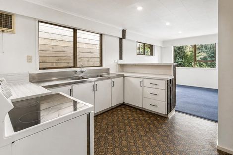Photo of property in 22 Frankley Road, Westown, New Plymouth, 4310