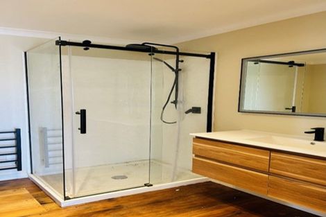 Photo of property in 184 Paparoa Station Road, Paparoa, 0571