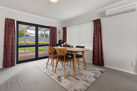 Photo of property in 35 Carter Drive, Pomare, Rotorua, 3015