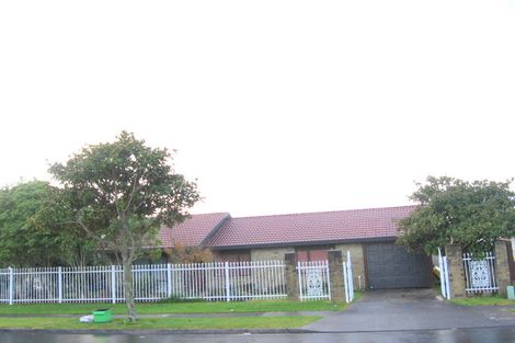 Photo of property in 27 Burswood Drive, Burswood, Auckland, 2013