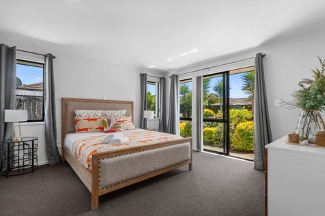 Photo of property in 164 Doncaster Drive, Papamoa Beach, Papamoa, 3118