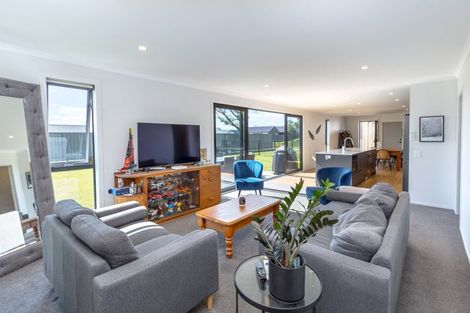 Photo of property in 16 Ross Taylor Lane, Masterton, 5810