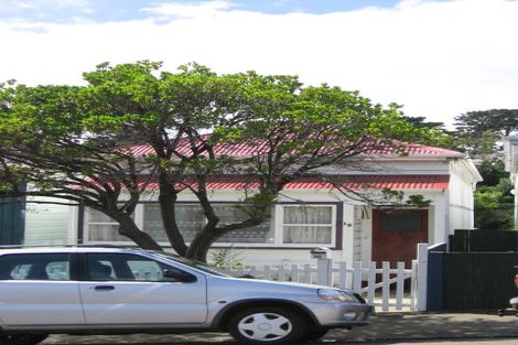 Photo of property in 215 Rintoul Street, Berhampore, Wellington, 6023