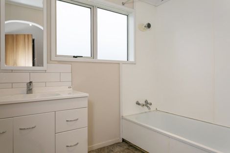 Photo of property in 26 Epping Place, Richmond Heights, Taupo, 3330