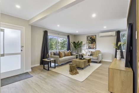 Photo of property in 34 Brentford Place, Manurewa, Auckland, 2102