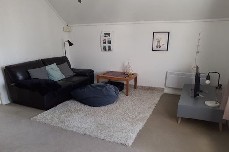 Photo of property in 210 Rintoul Street, Berhampore, Wellington, 6023